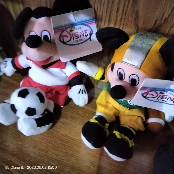 Retired 6-Mickey Sport Beanies NWT - Picture 3 of 12